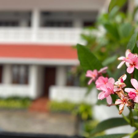 Buddha Beach Hotel Kovalam Eksteriør billede