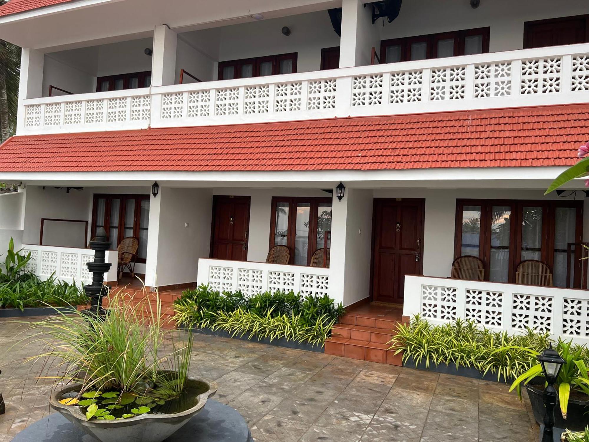 Buddha Beach Hotel Kovalam Eksteriør billede