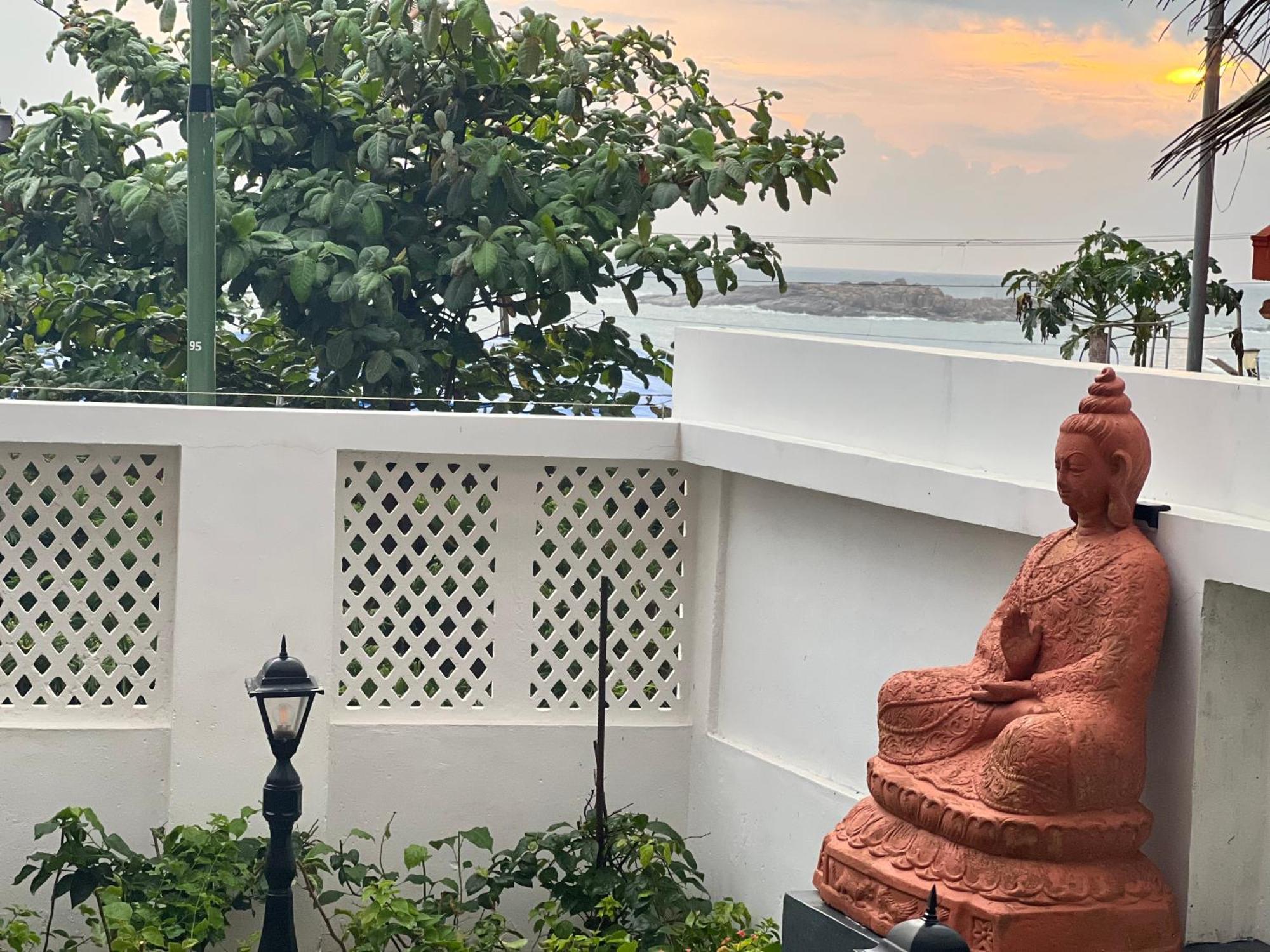 Buddha Beach Hotel Kovalam Eksteriør billede