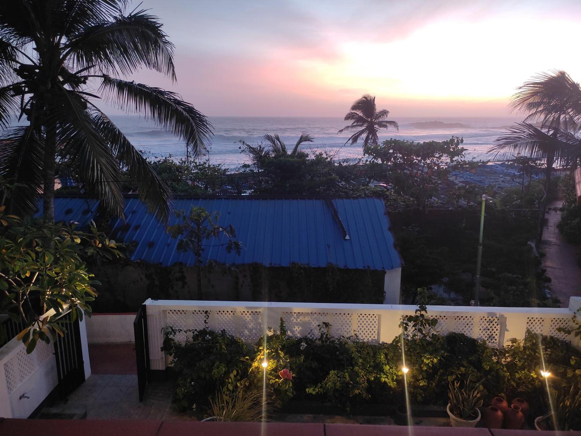 Buddha Beach Hotel Kovalam Værelse billede